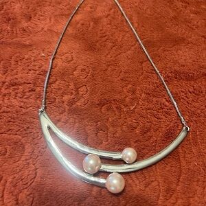 White House Black Market Silver and White Pearl Necklace